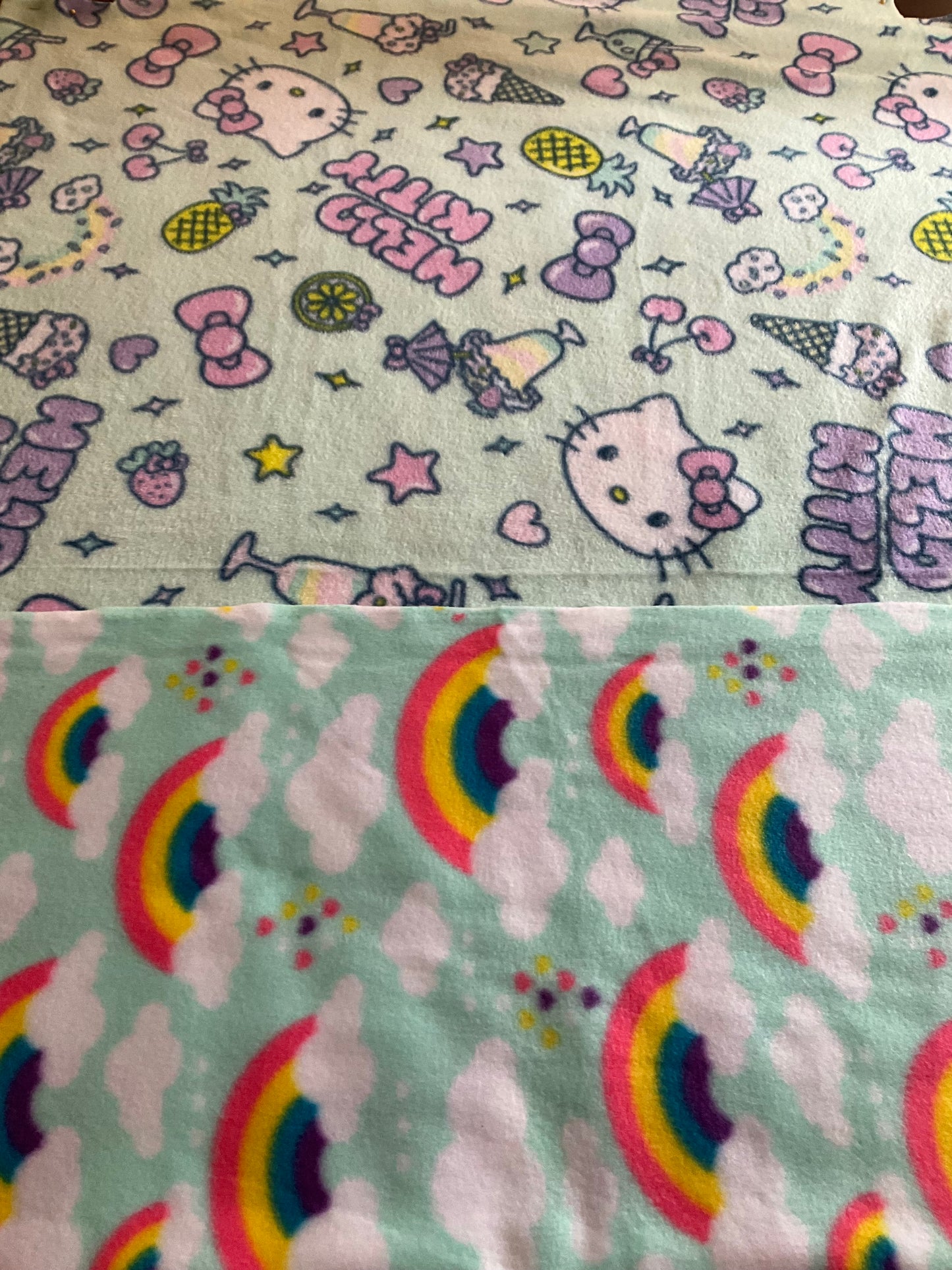 36”(Small) H.kitty w/Rainbows! Blanket