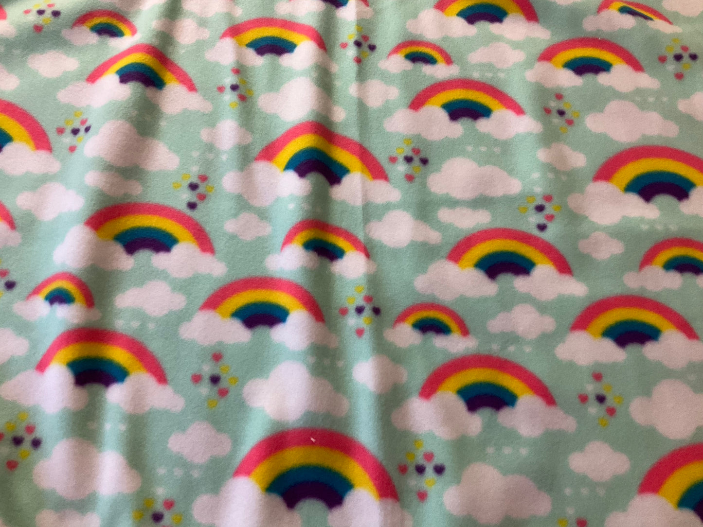 36”(Small) H.kitty w/Rainbows! Blanket
