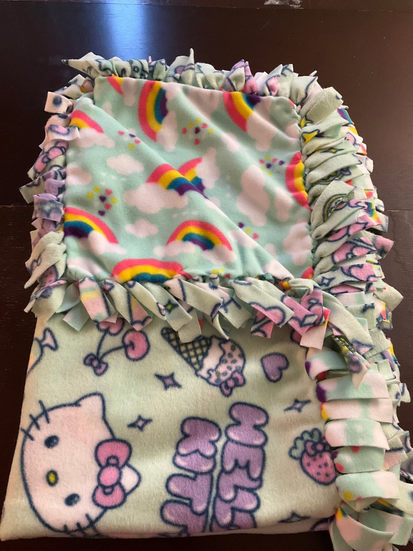 36”(Small) H.kitty w/Rainbows! Blanket